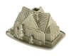 Nordic Ware®  Piparkakkutalo-kahvikakkuvuoka